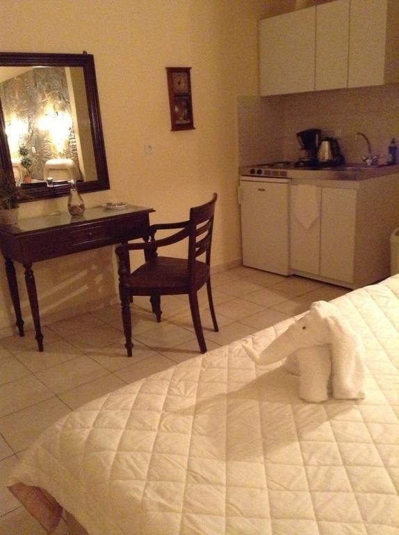 Apartamento Litsa Plomari Habitación foto